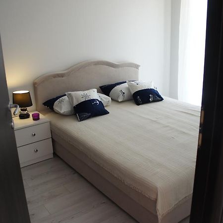 Apartments Adriatico Херцег Нови Стая снимка
