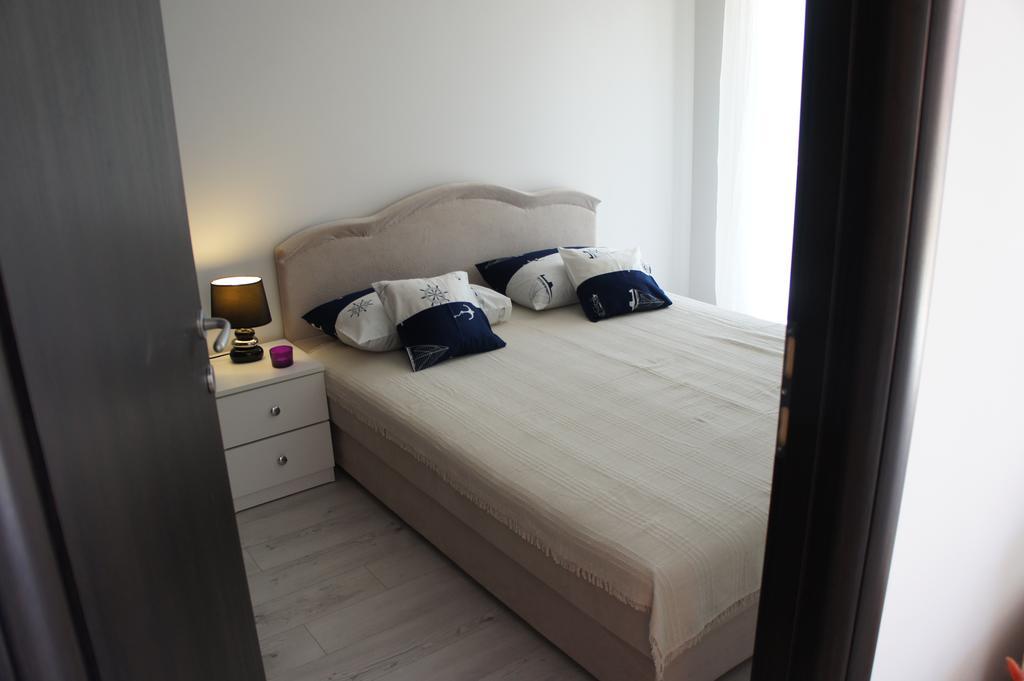 Apartments Adriatico Херцег Нови Стая снимка